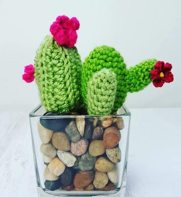 Easy Cactus Craft - Crochet Cactus Home Decor - Homemade Cactus Party Idea - Cactus Craft for Room - Crafts to do With Kids - Cute and Easy Crafts - Quick Crafts to Make at Home #diycrafts #makeandsell #cactusdecor