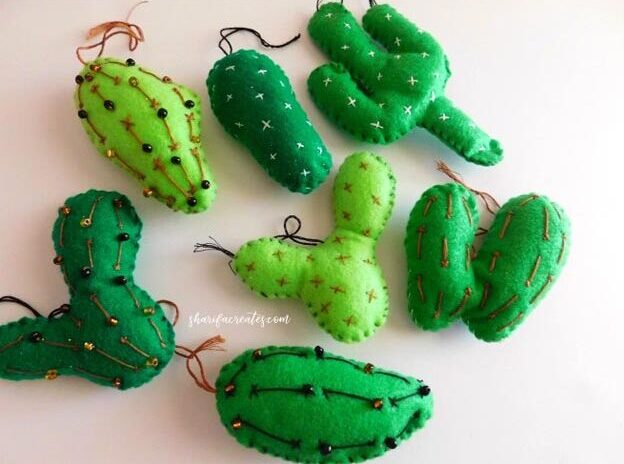 Cactus Party Decor - DIY Felt Cactus Ornament - Paper Cactus Crafts - Outdoor Cactus Decorations - DIY Crafts for Room Decor - Homemade Craft Ideas - Cactus Wall - 5 Minute Cactus Crafts #teencrafts #diyideas #cactuscrafts