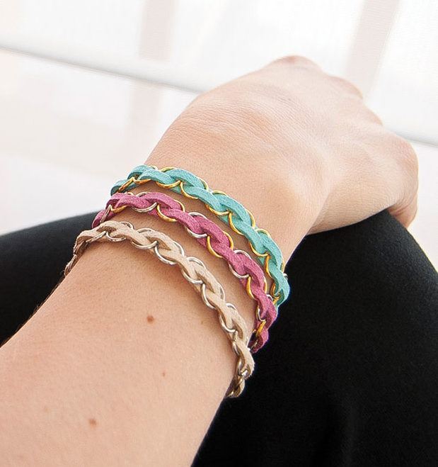 Crafts To Make and Sell For Teens - DIY Braided Bracelet - How to Make A Braided Bracelet - Easy Craft Project Ideas To Make for Selling On Etsy and Online - Cool Ideas and DIY Ideas You Can Sell On Etsy - Fun and Cheap Do It Yourself Projects for Teenagers to Make Extra Money This Summer #teencrafts #craftstomakeandsell #diyideas