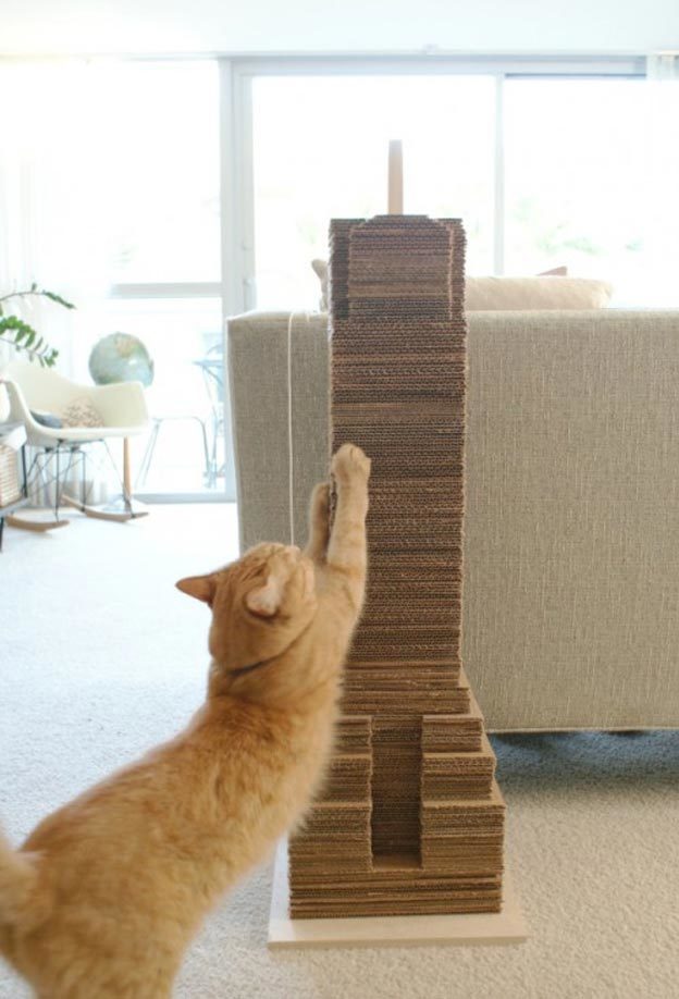 DIY Ideas for Your Cat - How to make a Catscraper - Cool and Easy Homemade Stuff To Make For Cats and Kittens - Cardboard Furniture, DIY Cat Scratching Post and Lounging Tree - #teencrafts #pets #diyideas