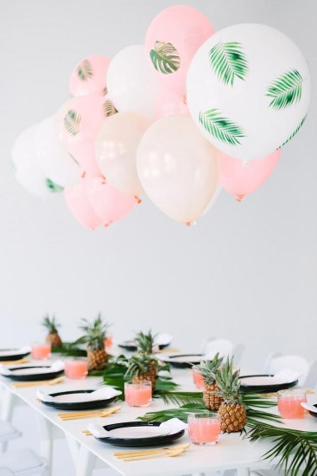 Easy Balloon Decorations - DIY Palm Tree Balloons - Fun Things to Do With Balloons at Home - Balloon Decor Ideas - Quick and Easy DIY Crafts - Teen Crafts - DIY Home Decor Crafts - Simple Cheap Party Decorating Ideas for Adults #teencrafts #diyhomedecor #partydecor