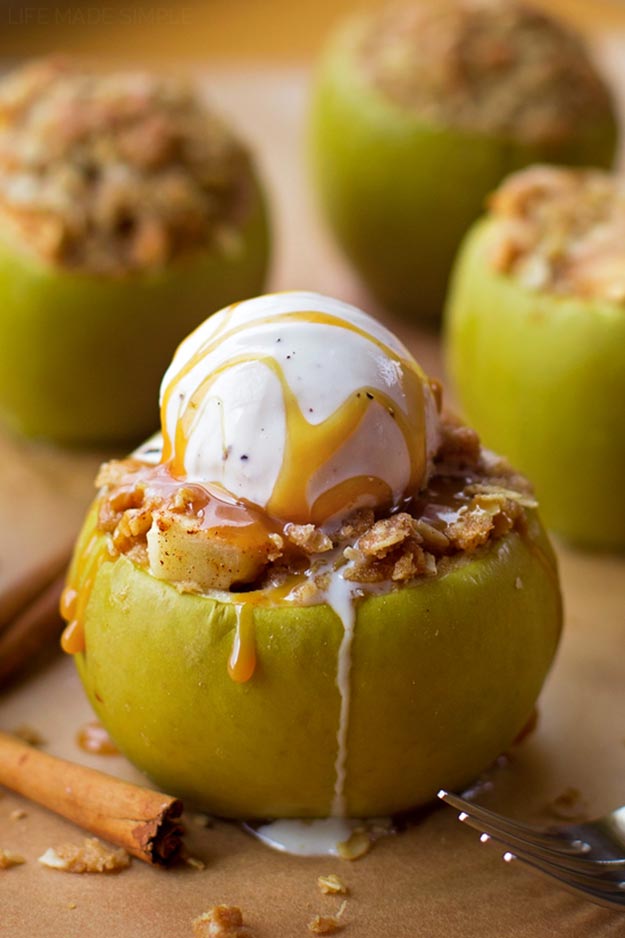 Cool and Easy Dessert Recipes For Teens to Make at Home - How to Make Apple Crisp Stuffed Apples - Fun Desserts to Make With Chocolate, Fruit, Whipped Cream, Low Sugar, and Banana - Cake, Cookies, Pie, Ice Cream Shakes and Pops Made With Healthy Ingredients and Food You Love - Quick Recipe Ideas for No Bake and 5 Minute Dessert At Home #teencrafts #easyrecipes #dessertideas