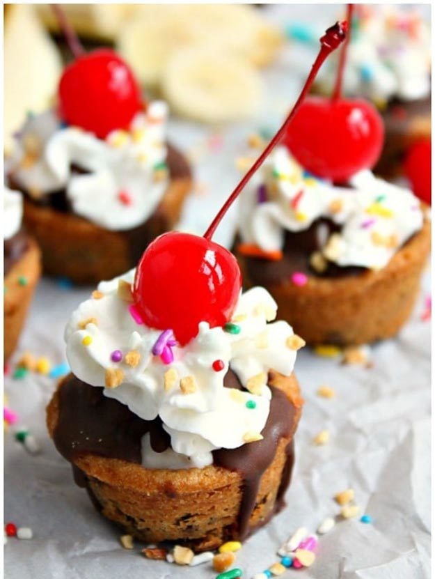 Cool and Easy Dessert Recipes For Teens to Make at Home - How to Make Banana Split Cookie Cups - Fun Desserts to Make With Chocolate, Fruit, Whipped Cream, Low Sugar, and Banana - Cake, Cookies, Pie, Ice Cream Shakes and Pops Made With Healthy Ingredients and Food You Love - Quick Recipe Ideas for No Bake and 5 Minute Dessert At Home #teencrafts #easyrecipes #dessertideas