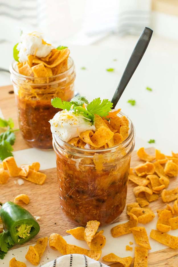 Easy Healthy Lunch Ideas - How to Make Frito Pie Mason Jars - School Lunch Box Ideas - Cheap Lunch Meal Prep for Work - How to Make the Best School Lunch - Meal Recipes To Go - Recipes for Lunch At Home #easylunchideas #healthylunches #lunchrecipes