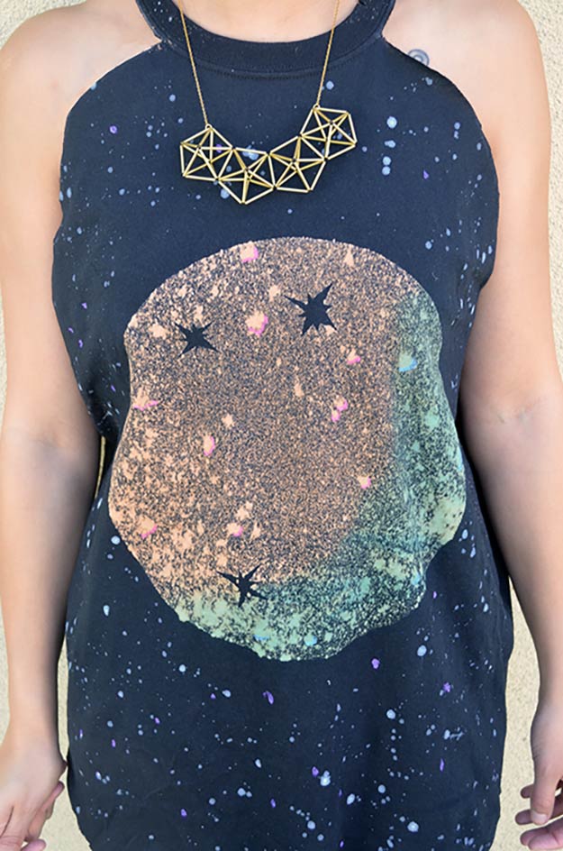 How to Revamp, Upcycle, Cut Old Tshirts - DIY Galaxy Moon Tee - Tshirt Transformation, Redesign, Refashion Ideas - Old Tshirt Ideas, Projects, DIY - No Sew Tshirt Cutting Ideas - Teen Crafts - Easy Step by Step Craft Tutorials - Craft Ideas for Teenage Girl #easycrafts #diyprojects