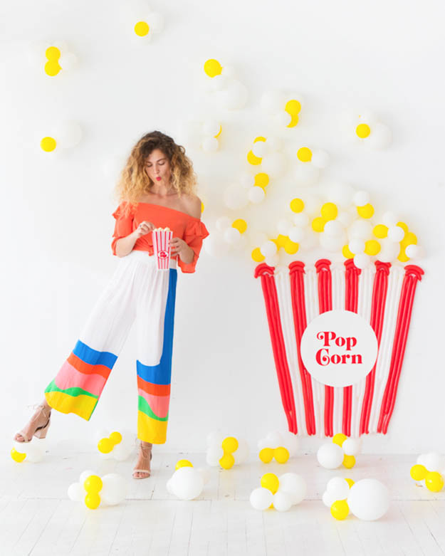 DIY Balloon Crafts - DIY Popcorn Balloon Backdrop - Balloon Crafts for Adults, Teens - Crafts to Make With Balloons - DIY Crafts for Home Decor - Easy DIY Party Decorations - House Party Decoration Ideas for Adults #ballooncrafts #easydecorideas #diyideas