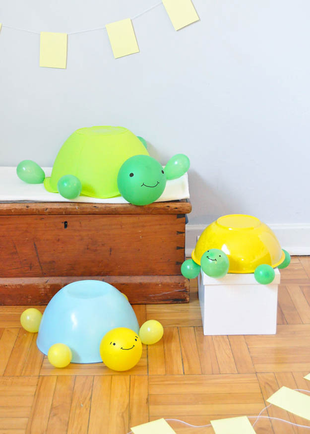 Easy Balloon Decorations - DIY Jumbo Balloon Turtles - Fun Things to Do With Balloons at Home - Balloon Decor Ideas - Quick and Easy DIY Crafts - Teen Crafts - DIY Home Decor Crafts - Simple Cheap Party Decorating Ideas for Adults #teencrafts #diyhomedecor #partydecor