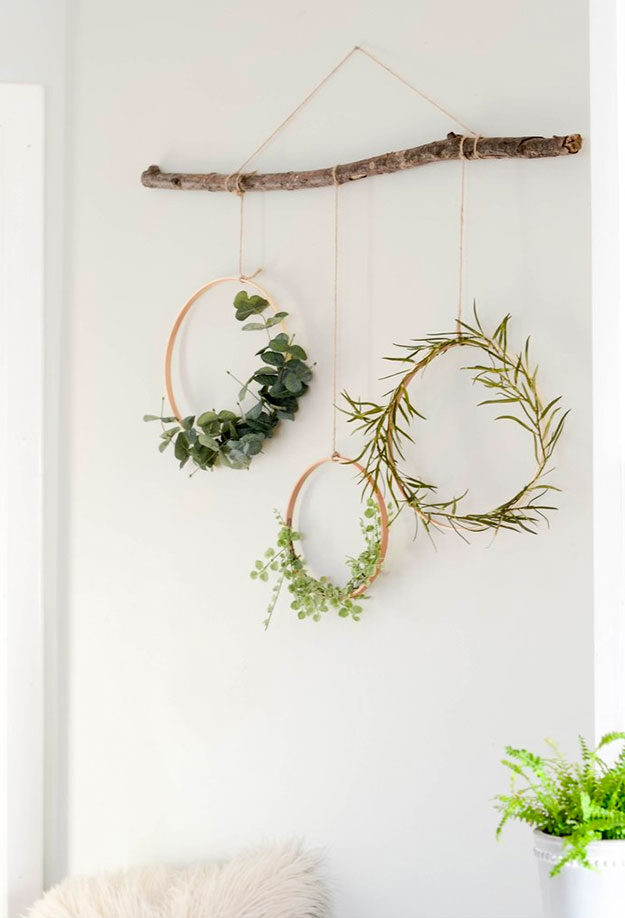 DIY Wall Decor Ideas for Teens, Adults, Kids - DIY Wreath Wall Hanging - DIY Room Wall Decor on A Budget - How to Make Wall Art and Decor - DIY Ideas for the Home - Cute Crafts to Decorate Your Room - Cheap Craft Ideas - #teencrafts #diyideas #diywalldecor