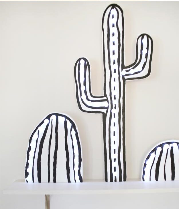 Cactus Party Decor - DIY Cactus Marquee Light - Paper Cactus Crafts - Outdoor Cactus Decorations - DIY Crafts for Room Decor - Homemade Craft Ideas - Cactus Wall - 5 Minute Cactus Crafts #teencrafts #diyideas #cactuscrafts