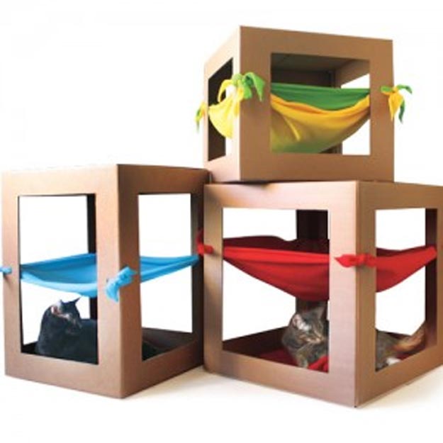 DIY Ideas for Your Cat - How to make A Cat Hammock - Cool and Easy Homemade Stuff To Make For Cats and Kittens - Cardboard Furniture, DIY Cat Scratching Post and Lounging Tree - #teencrafts #pets #diyideas