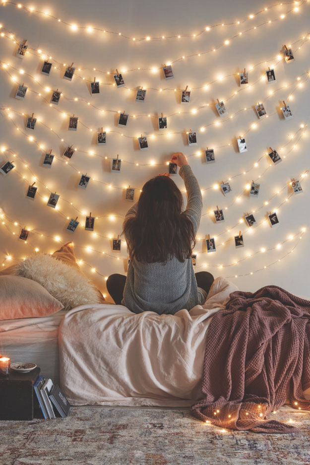 DIY Ideas With String Lights - How to Make a String Light Wall - DIY String Light Photo Wall Tutorial - Fun String Light Ideas - Easy, Fun, Cool Decor To Make With String Lights - Cheap Room Decor Ideas for Teens, Fun Apartment Lighting Projects and Creative Ways to Decorate Your Bedroom - How To Decorate Teens and Teenagers Bedrooms #teencrafts #diyideas #stringlights