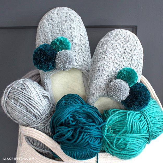 Wool Pom Pom Tutorial for Crafts – Hallstrom Home