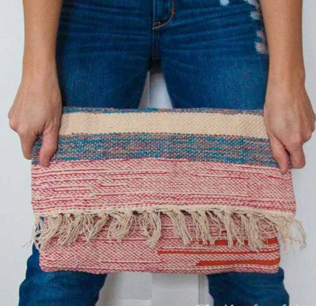 DIY Boho Fashion Ideas - How to Make A Carpet Bag - How to Make a Boho Bag - How to Make Your Own Boho Clothes, Sandals, Jewelry At Home - Boho Fashion Style - Cute and Easy DIY Boho Clothing, Clothes, Fashion - Homemade Bohemian Clothing #teencrafts #diyideas #diybohofashion #diybohoclothes