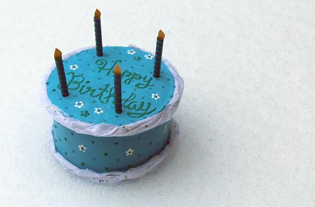 Cheap DIY Gifts to Make For Friends - Birthday Cake Gift Box Tutorial - DIY Mini Birthday Cake Gift Box - BFF Gift Ideas for Birthday, Christmas - Last Minute Gifts for Friends - Cool Crafts For Teens and Girls #teencrafts #diyideas #giftideas