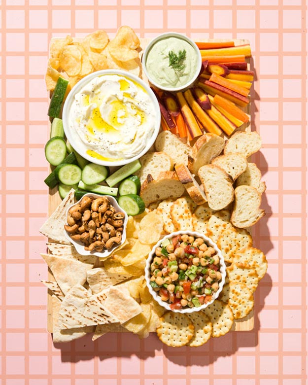 Easy Snacks and Recipes - How to Make An Appetizer Platter - DIY Appetizer Platter - Quick Recipe Ideas and Simple Food to Make In Minutes - Microwave, 3 Ingredients and No Bake Snack Tutorials - Healthy Ways for Snacking After School - Desserts, Sweet, Salty and Crunchy Ideas to Satisfy Your Cravings - Cheese, Vegetable, Mexican Food - Fun Ideas for Teens To Make At Home #teencrafts #diyideas #snackideas
