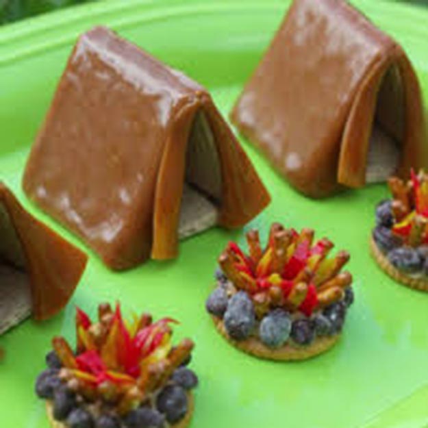 Cool and Easy Dessert Recipes For Teens to Make at Home - Tent and Campfire Treat Recipe - Fun Desserts to Make With Chocolate, Fruit, Whipped Cream, Low Sugar, and Banana - Cake, Cookies, Pie, Ice Cream Shakes and Pops Made With Healthy Ingredients and Food You Love - Quick Recipe Ideas for No Bake and 5 Minute Dessert At Home #teencrafts #easyrecipes #dessertideas