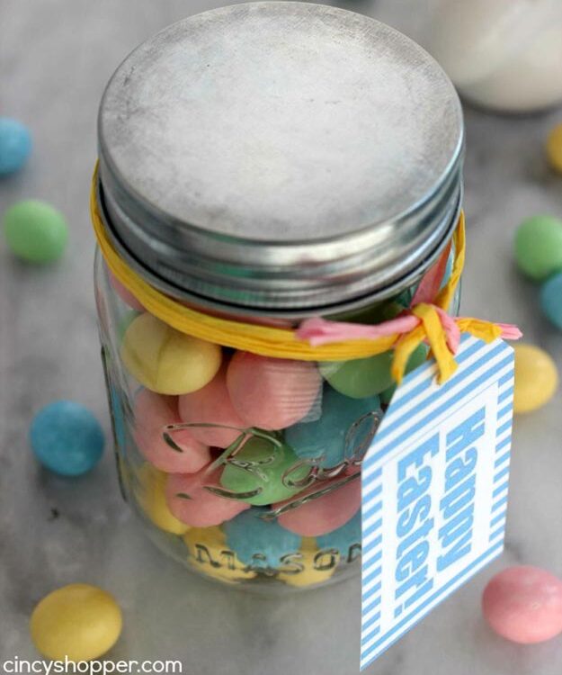 DIY Gifts for Teens and Adults - Easter Candy Gift Idea - Creative Gifts in a Jar - Mason Jar Gifts for Friends, Boyfriend, Bestfriend, Brother, Dad - DIY Gift Ideas - Handmade Gift Ideas - Step by Step Craft Tutorials