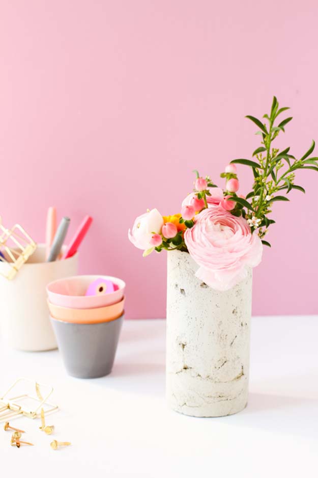 Cheap Crafts - DIY Concrete Vase Made With Mailing Tube Tutorial - How to Make a Concrete Vase With A Mailing Tube - Inexpensive Craft Project Ideas for Teenagers, Teens and Adults - Easy DIY Ideas To Make On A Budget - Cool Dollar Store Crafts and Things You Can Make For Free - Homemade Wall Art and Room Decor, Gifts and Presents, Tutorials and Step by Step Instructions #teencrafts #cheapcrafts #diyideas